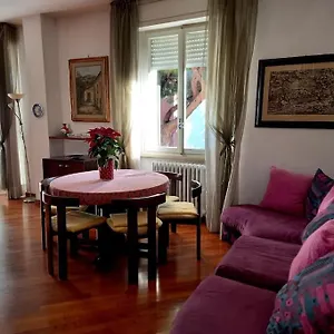 Apartment Casa Lola, Livorno